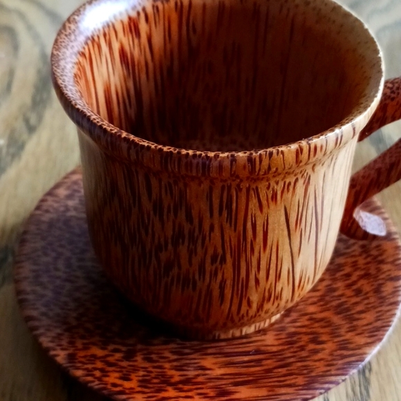 Coconut Wood Teacup - Picture 6 of 6
